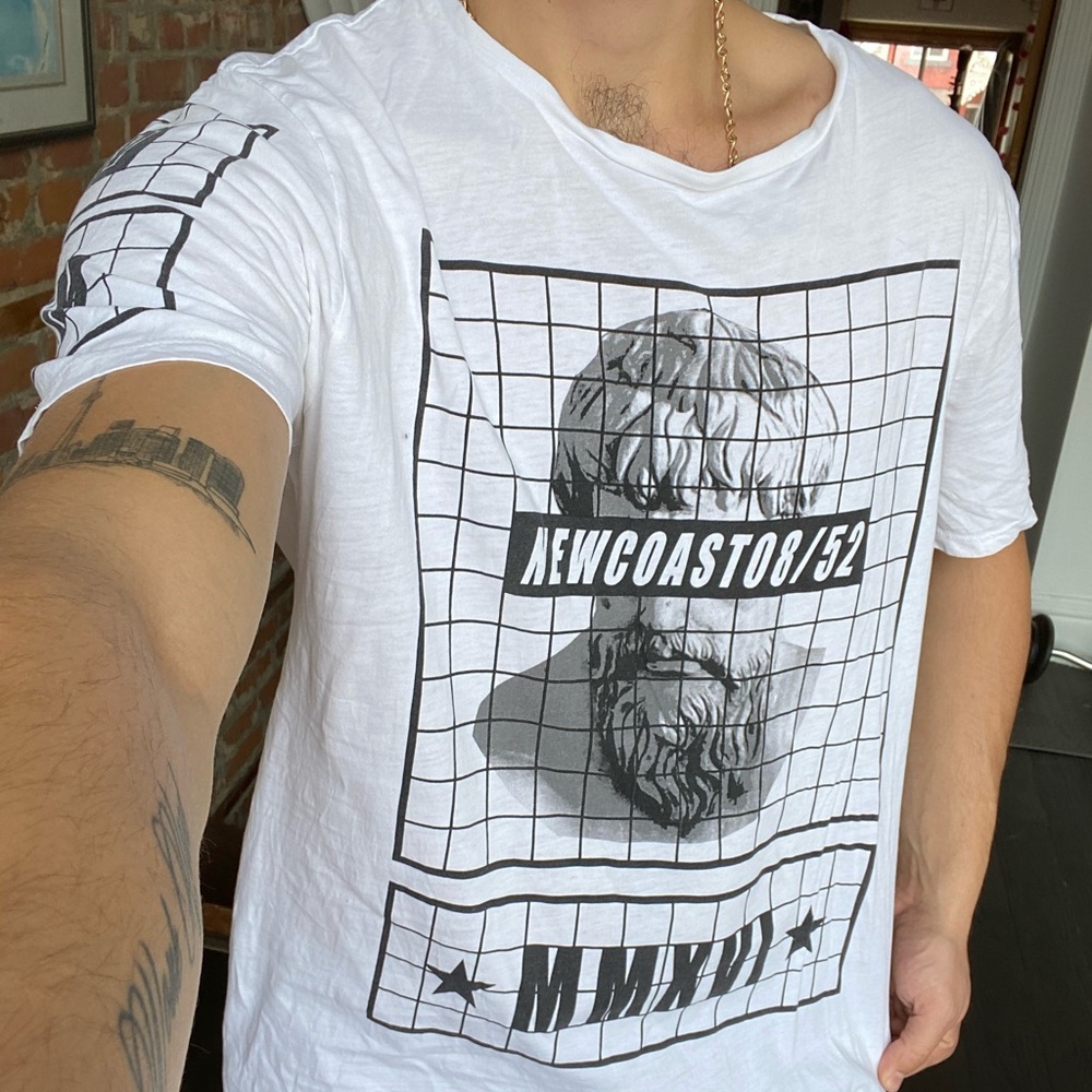 H&M Long Torso Graphic T-Shirt